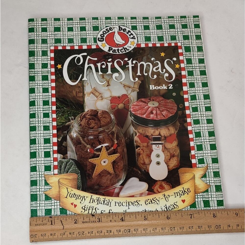 Vintage Christmas Gooseberry Patch Gifts Crafts and Holiday Recipes Book - Picture 4 of 12